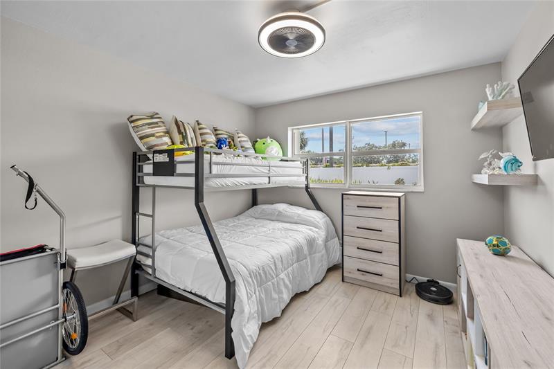 Image 30 of 43 For 808 7th St  105-b