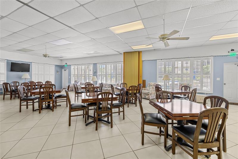 Image 35 of 43 For 808 7th St  105-b