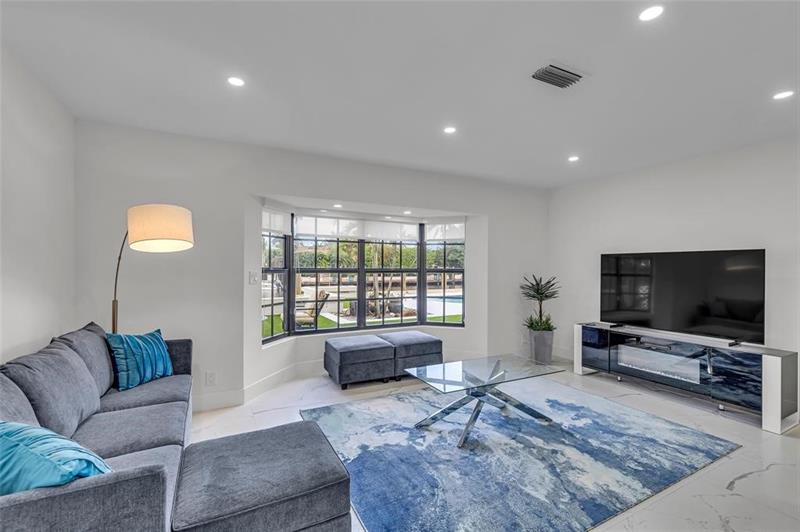 Image 14 of 34 For 616 3rd Key Drive
