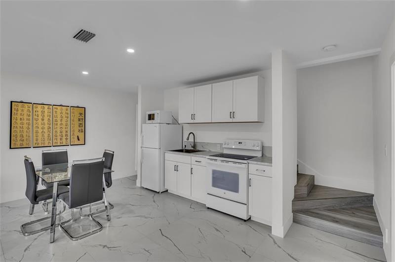 Image 7 of 34 For 616 3rd Key Drive