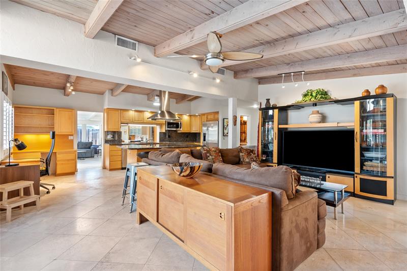 Image 4 of 25 For 2309 20th Avenue