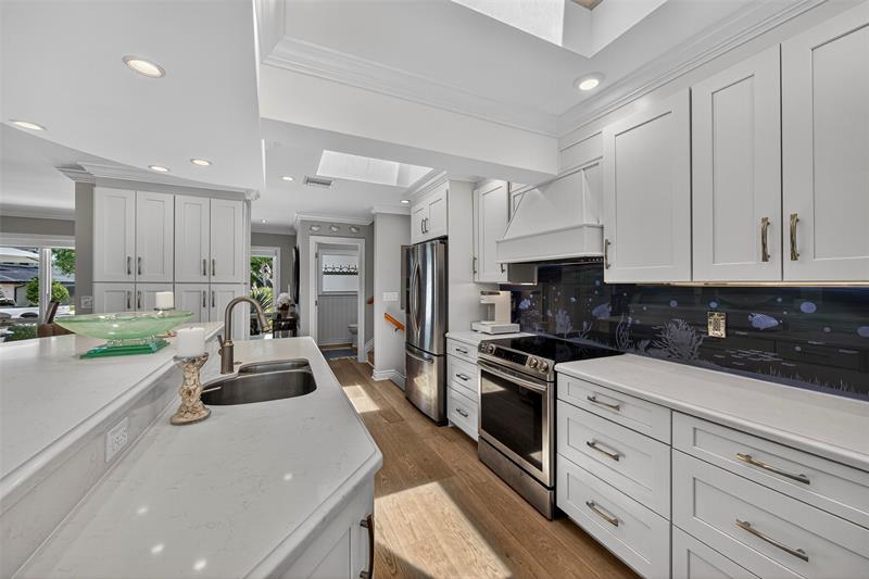 Image 33 of 80 For 1809 25th Ave