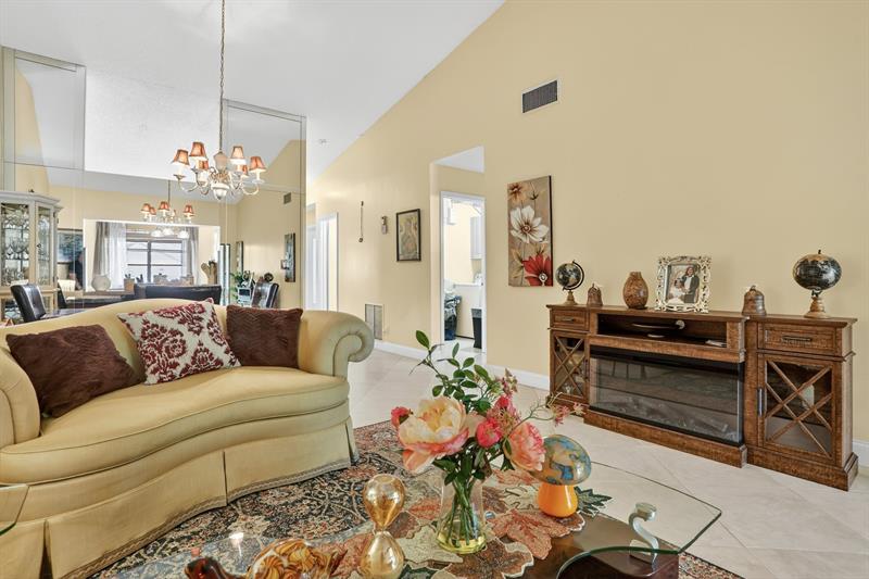 Image 19 of 30 For 3204 Carambola Cir  0