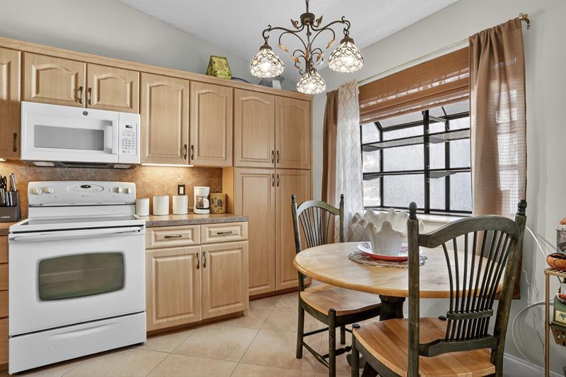 Image 9 of 30 For 3204 Carambola Cir  0