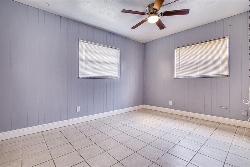 Image 12 of 19 For 3011 3rd St  