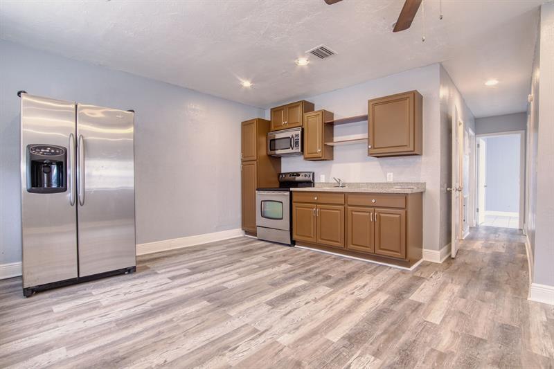 Image 7 of 19 For 3011 3rd St  