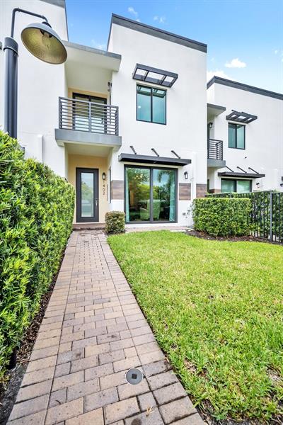 Details for 1402 4th Ave  1402, Fort Lauderdale, FL 33315