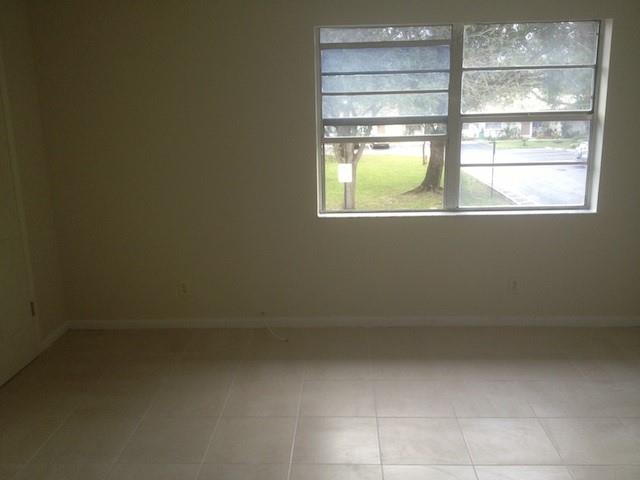 Image 13 of 32 For 7027 W. Sunrise Blvd  7027