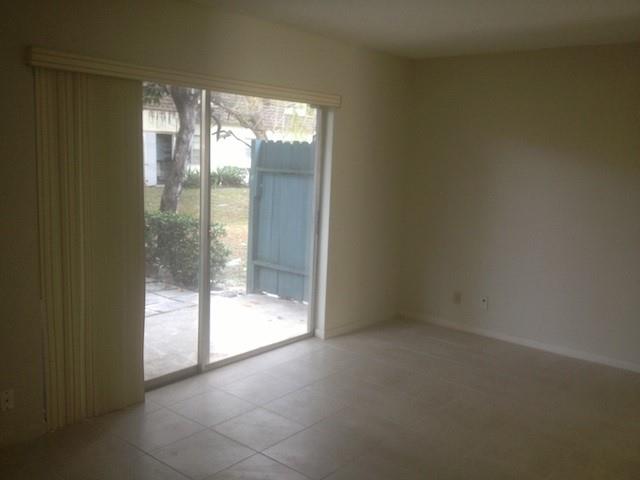 Image 14 of 32 For 7027 W. Sunrise Blvd  7027