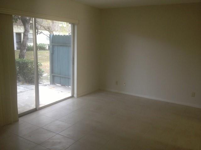 Image 15 of 32 For 7027 W. Sunrise Blvd  7027