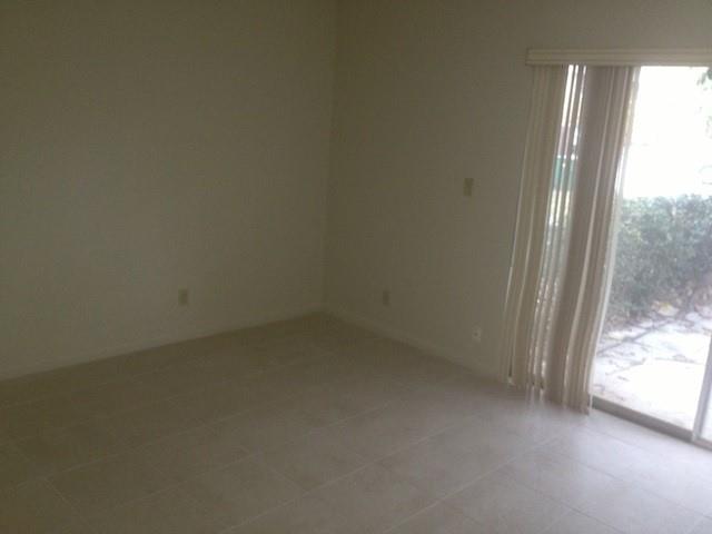 Image 17 of 32 For 7027 W. Sunrise Blvd  7027