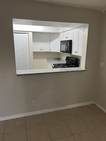 Image 24 of 32 For 7027 W. Sunrise Blvd  7027