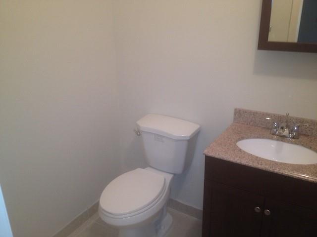 Image 6 of 32 For 7027 W. Sunrise Blvd  7027