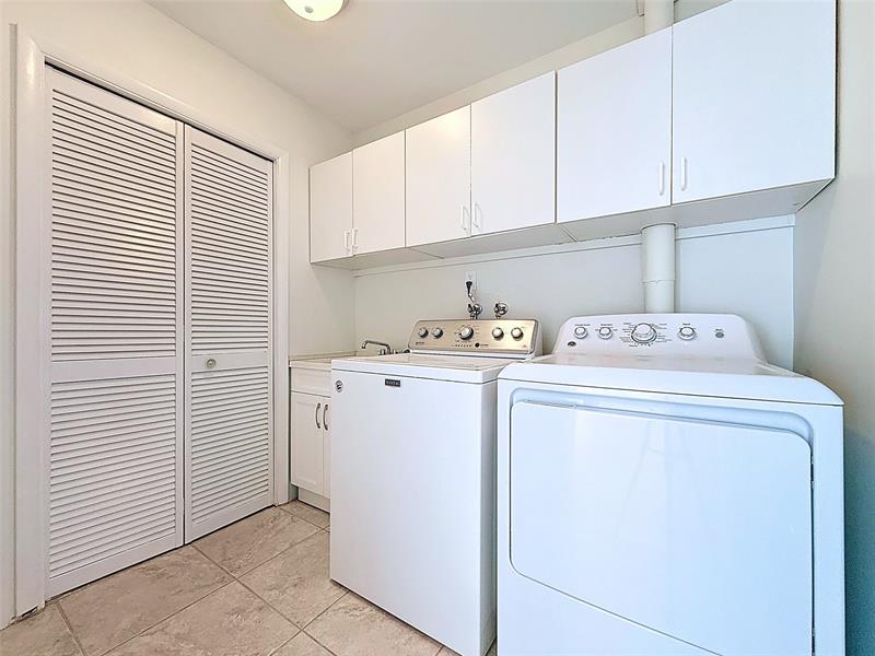 Image 22 of 33 For 2910 19th St