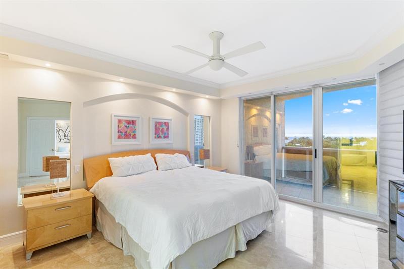 Image 7 of 26 For 3100 Ocean Blvd  604