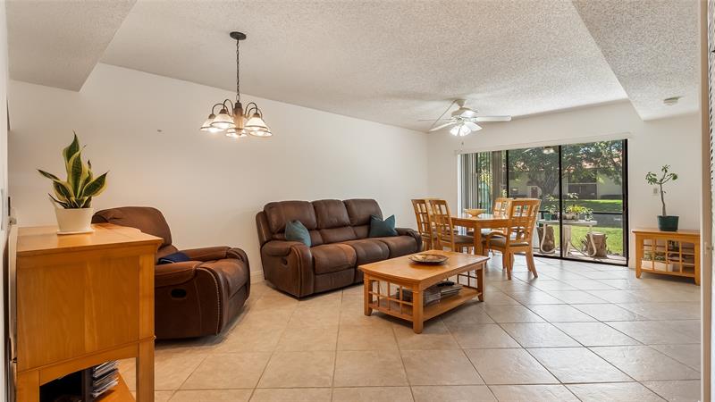 Image 15 of 69 For 409 Republic Ct  409