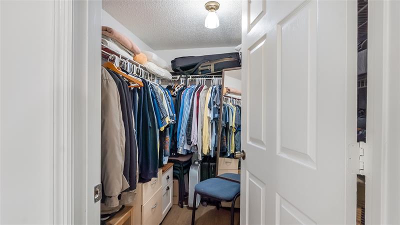 Image 25 of 69 For 409 Republic Ct  409