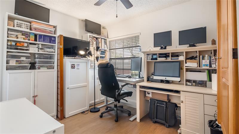 Image 26 of 69 For 409 Republic Ct  409