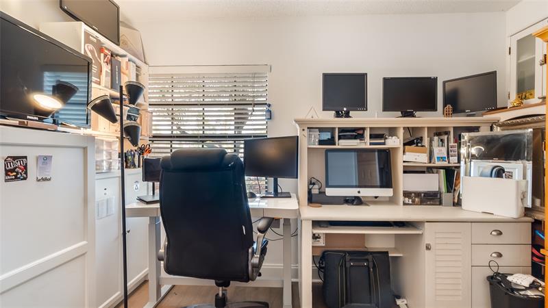 Image 27 of 69 For 409 Republic Ct  409