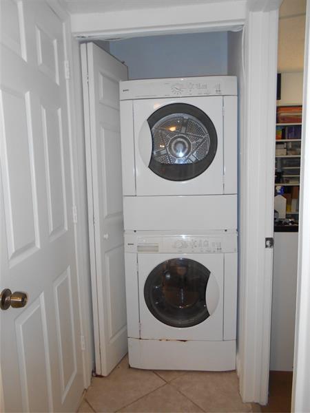 Image 30 of 69 For 409 Republic Ct  409