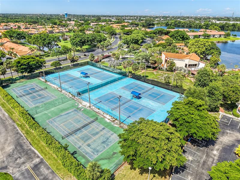 Image 51 of 69 For 409 Republic Ct  409