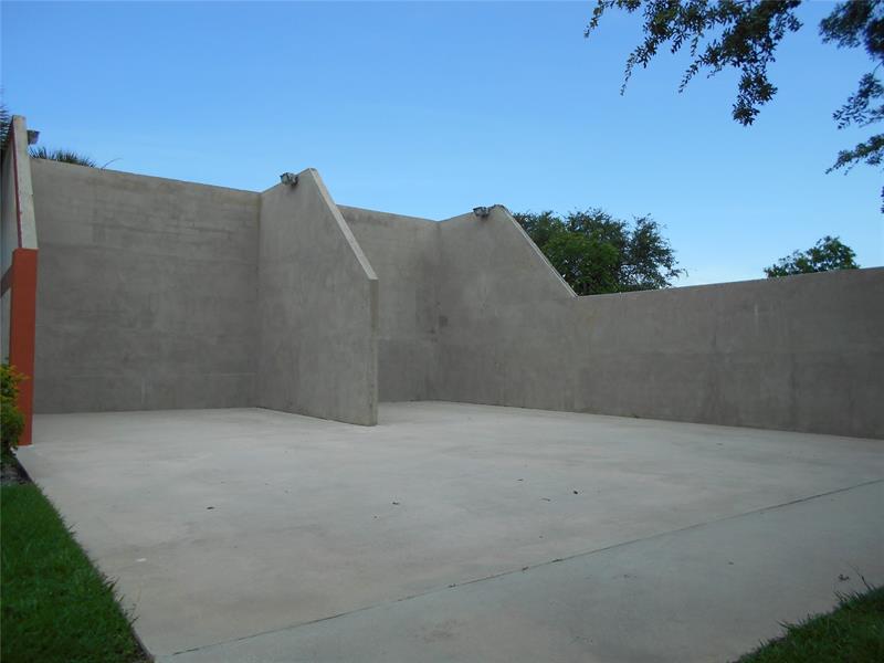 Image 56 of 69 For 409 Republic Ct  409