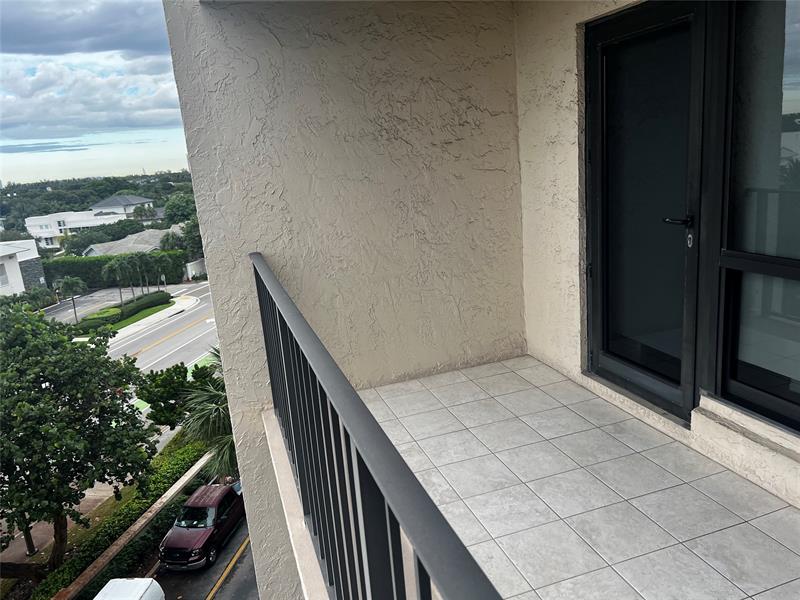 Image 36 of 42 For 4900 Ocean Blvd  616