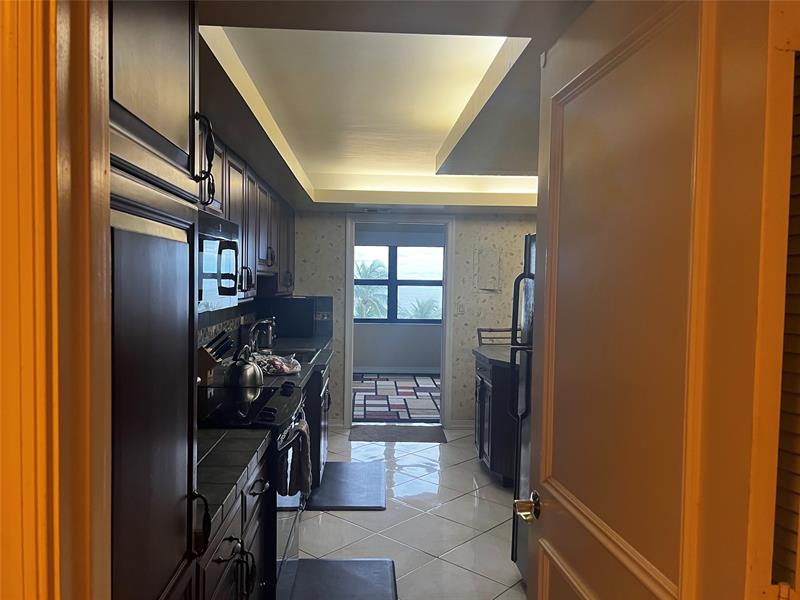 Image 37 of 42 For 4900 Ocean Blvd  616