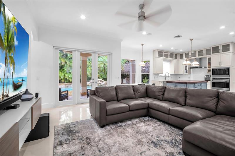 Image 10 of 50 For 21062 Bella Vista Cir