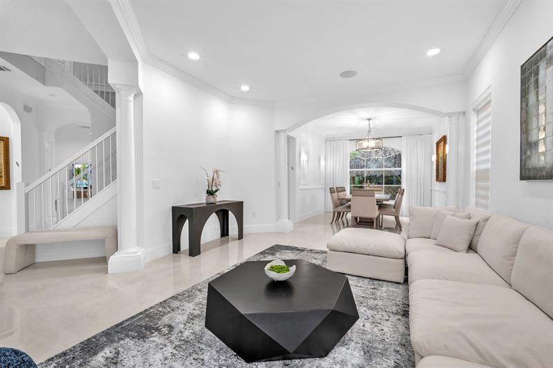 Image 15 of 50 For 21062 Bella Vista Cir