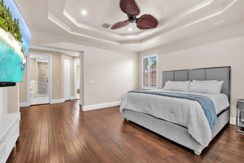 Image 22 of 50 For 21062 Bella Vista Cir