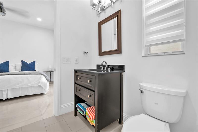 Image 34 of 50 For 21062 Bella Vista Cir