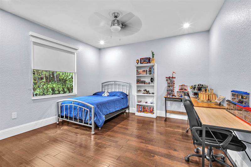 Image 39 of 50 For 21062 Bella Vista Cir