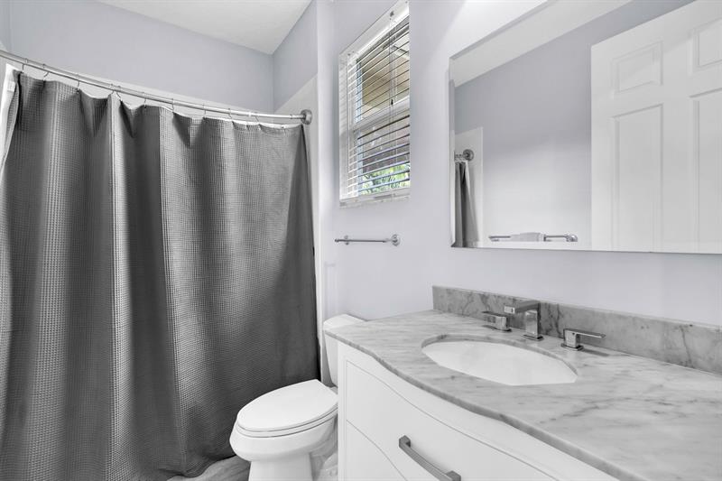 Image 40 of 50 For 21062 Bella Vista Cir