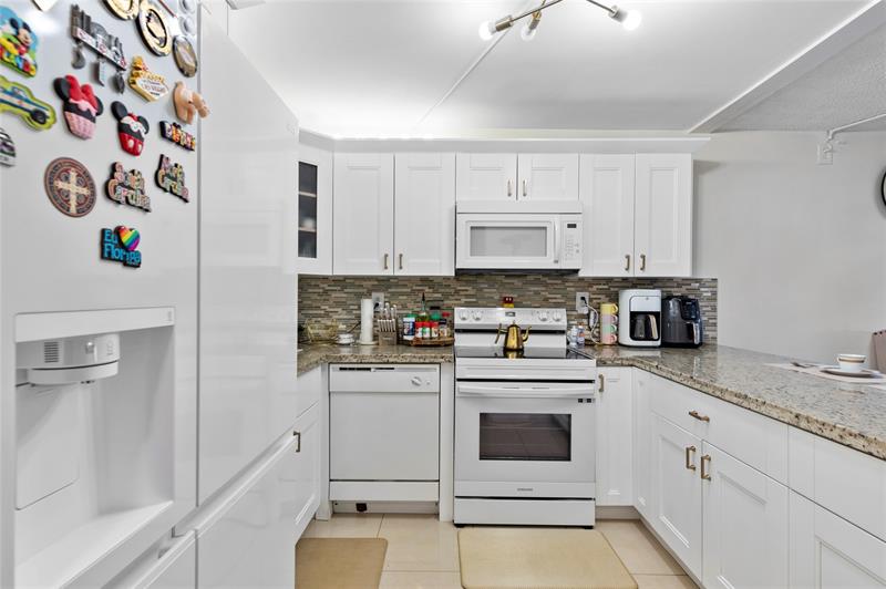 Details for 9300 8th St  102, Boca Raton, FL 33428
