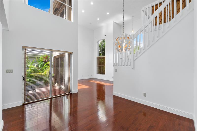 Image 10 of 50 For 5524 55th Dr