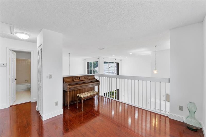 Image 26 of 50 For 5524 55th Dr