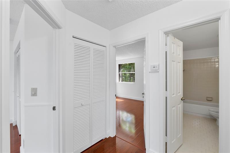 Image 29 of 50 For 5524 55th Dr