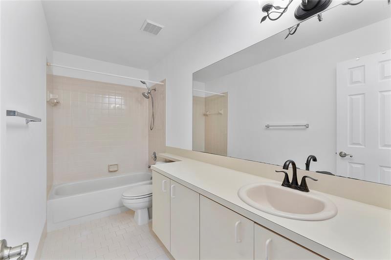 Image 34 of 50 For 5524 55th Dr