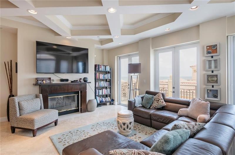 Image 18 of 32 For 4318 El Mar Dr