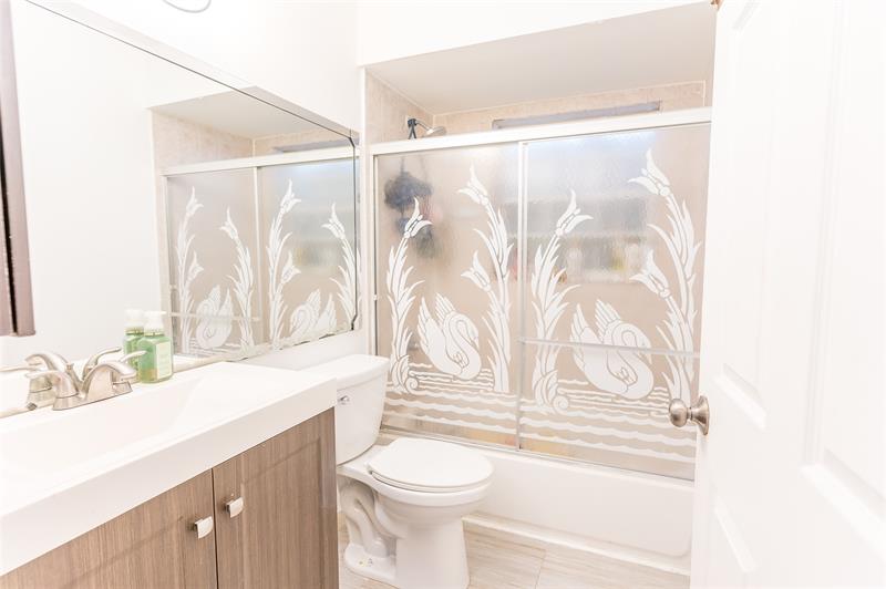 Image 11 of 21 For 7876 189th St