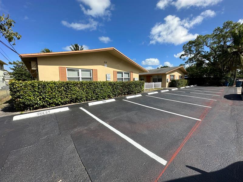 Details for 916 15th Ter  D, Fort Lauderdale, FL 33312