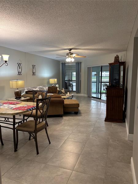 Image 21 of 36 For 7213 Fairfax Dr  107