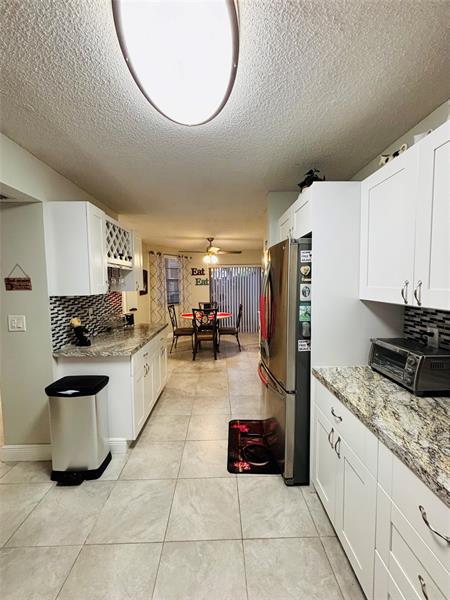 Image 5 of 36 For 7213 Fairfax Dr  107