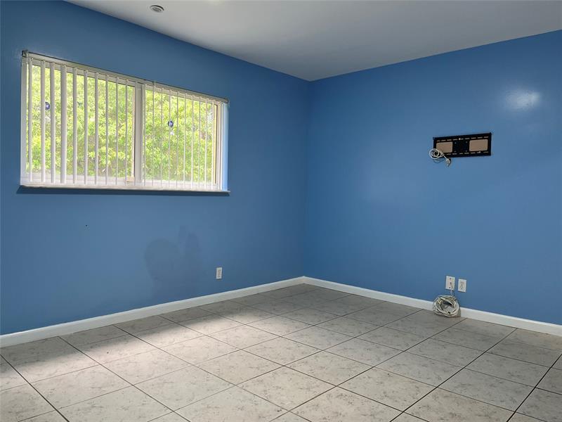 Image 13 of 31 For 2930 55th Ave  1c
