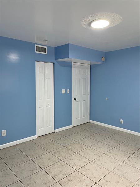 Image 14 of 31 For 2930 55th Ave  1c