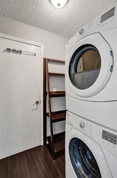 Image 17 of 67 For 11652 19th Dr  11652