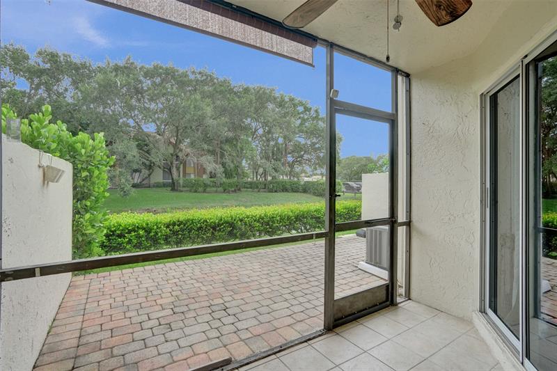 Image 20 of 67 For 11652 19th Dr  11652