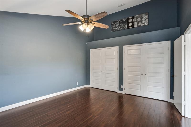 Image 29 of 67 For 11652 19th Dr  11652