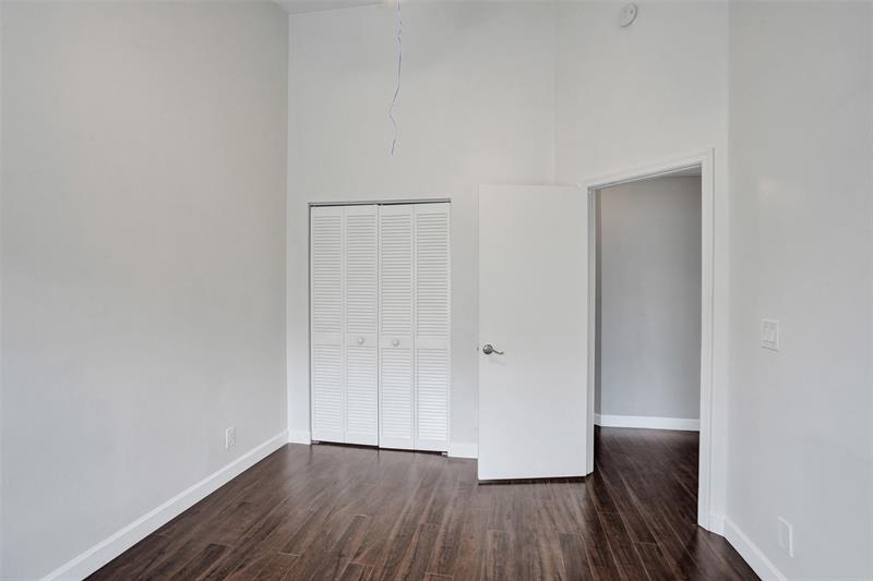 Image 41 of 67 For 11652 19th Dr  11652
